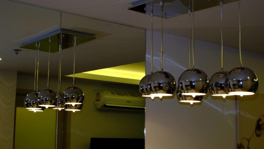 Peak Tower In Phatumnak * Pattaya