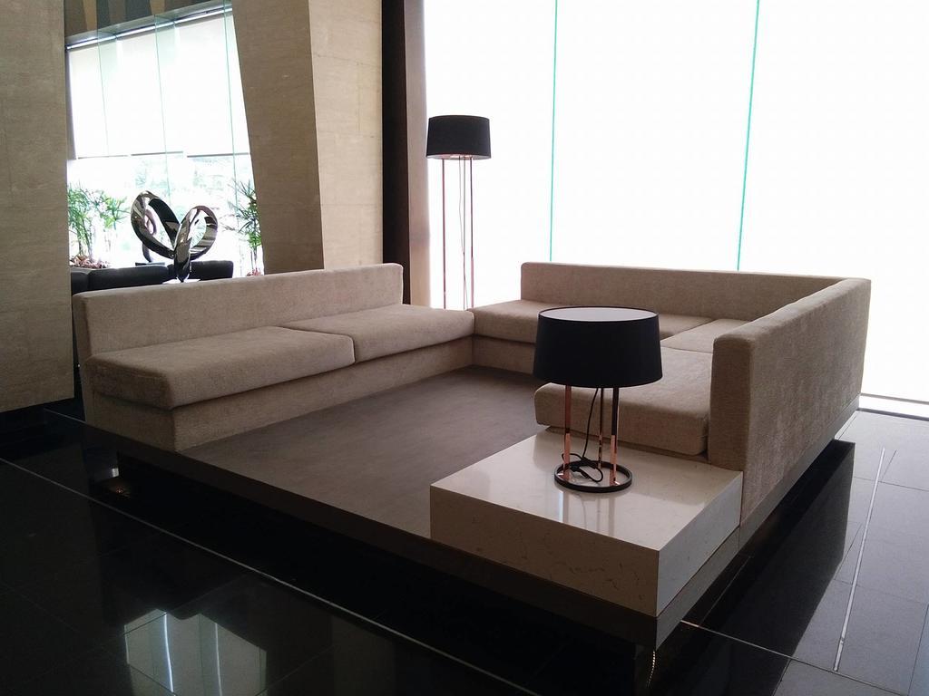 Peak Tower In Phatumnak