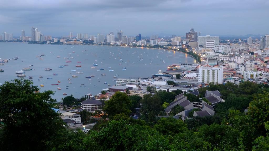 Peak Tower In Phatumnak Pattaya
