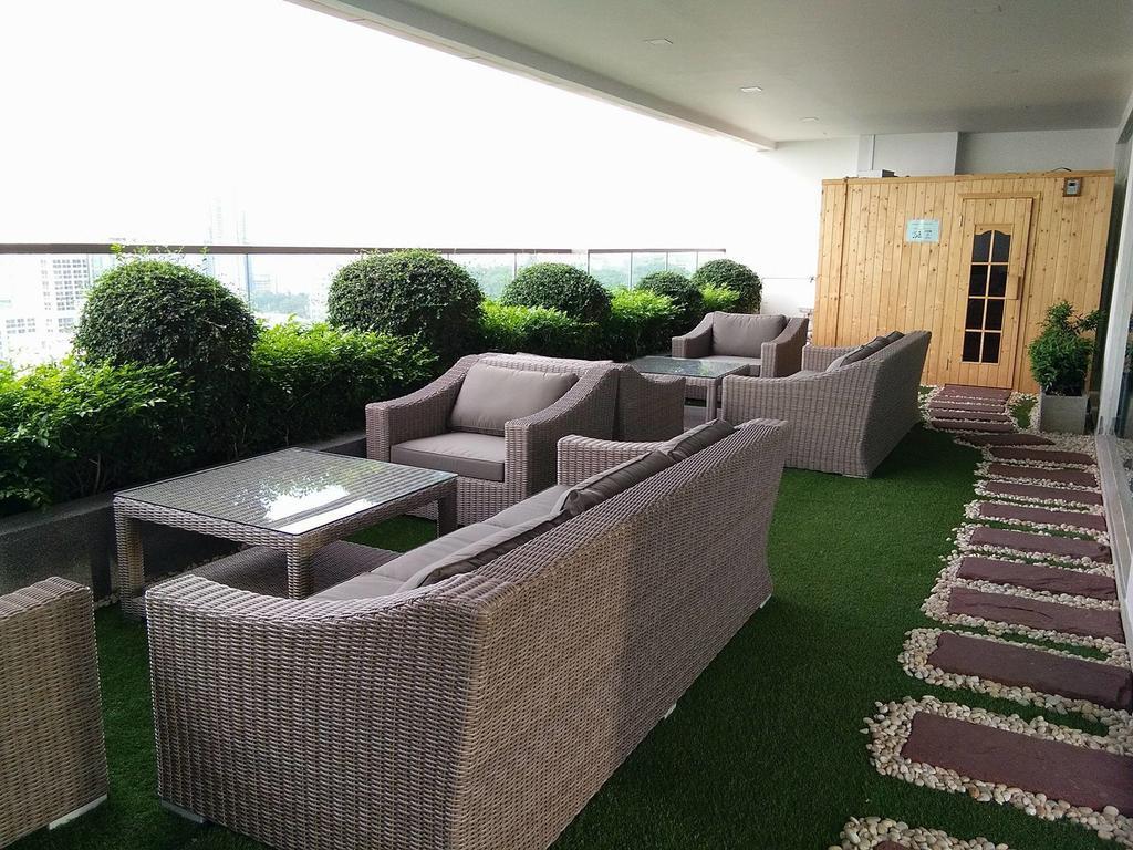 Peak Tower In Phatumnak Apartment *