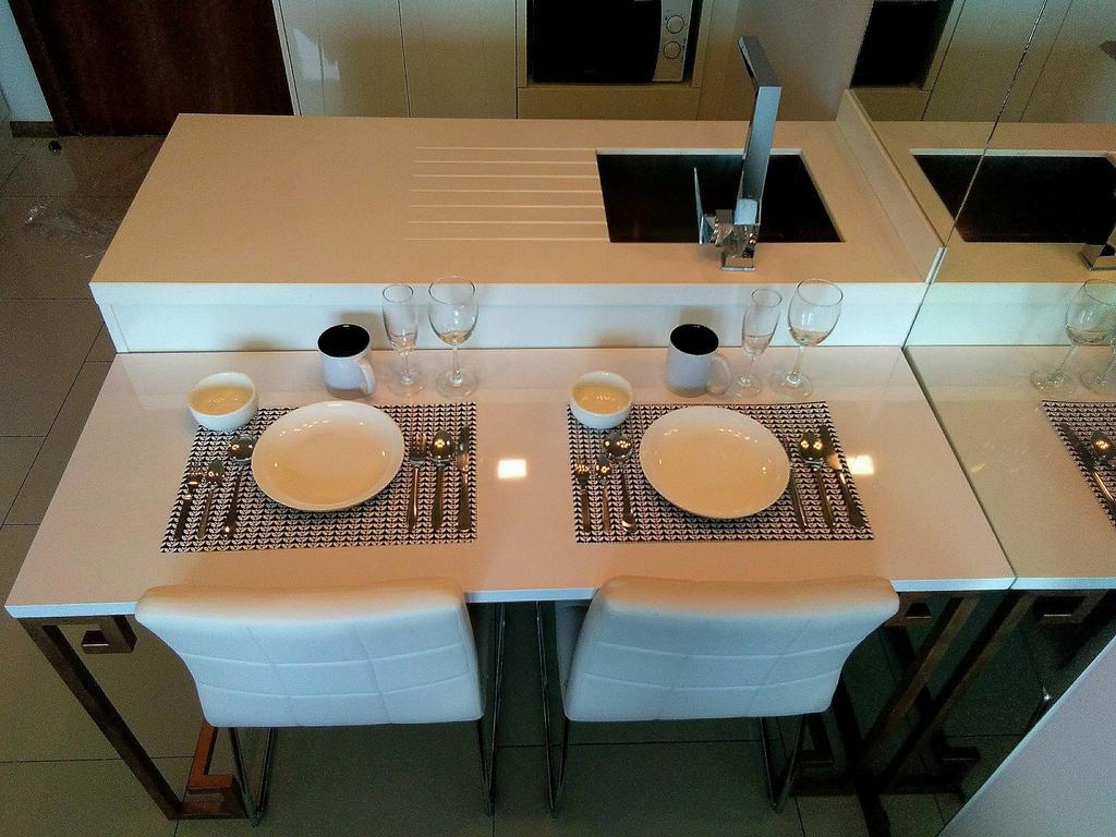 Peak Tower In Phatumnak