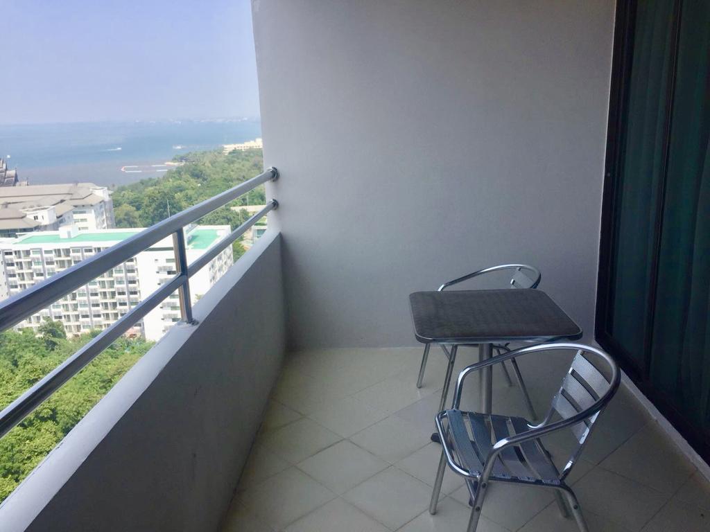 Apartment R-con Wongamat