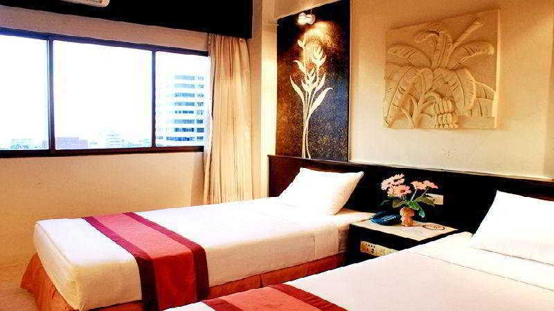 Hotel New Day-night