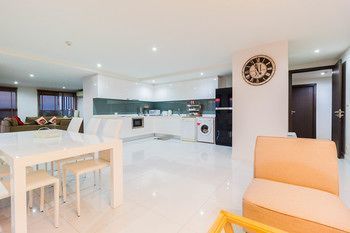 Hotel The Place Pratumnak By Sunny Rentals 2*