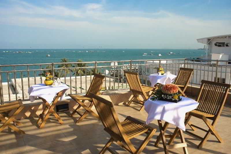 Baywalk Hotel