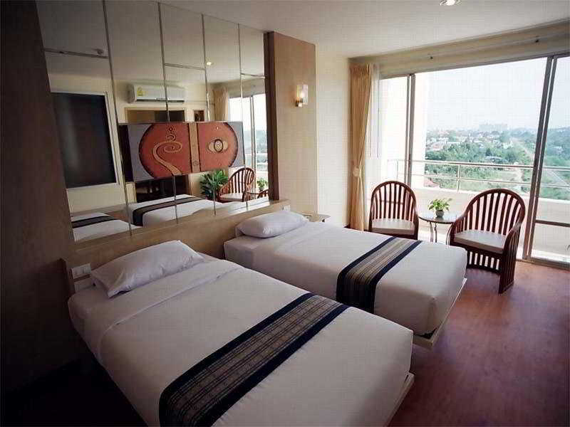 Hotel Eastern Grand Palace 4*