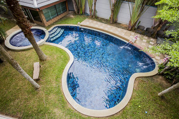 Tamnak House Hotel