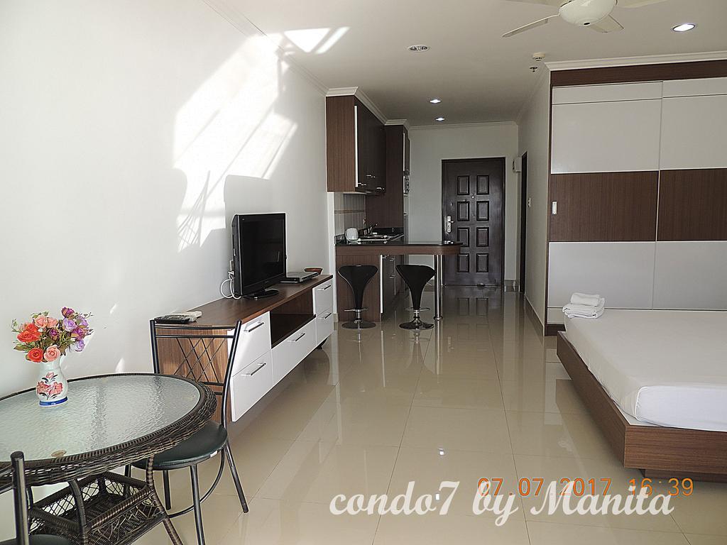 7 By Manita Apartment *