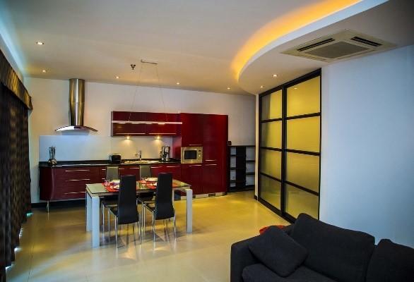 7 By Manita Pattaya