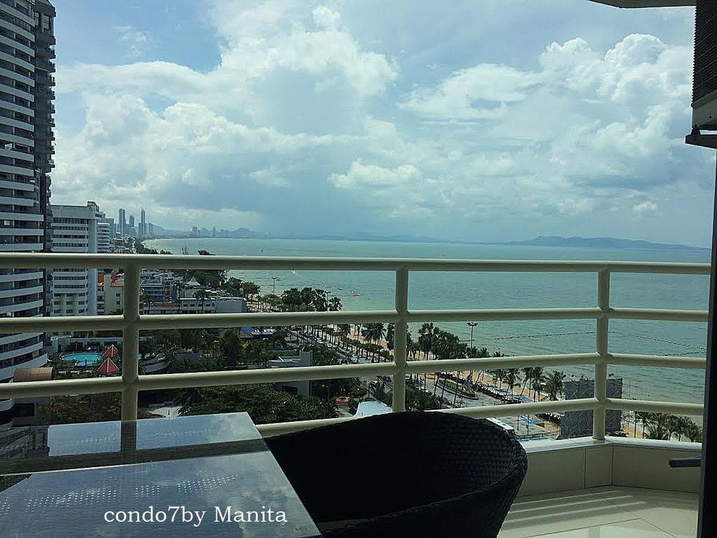 7 By Manita Apartment *