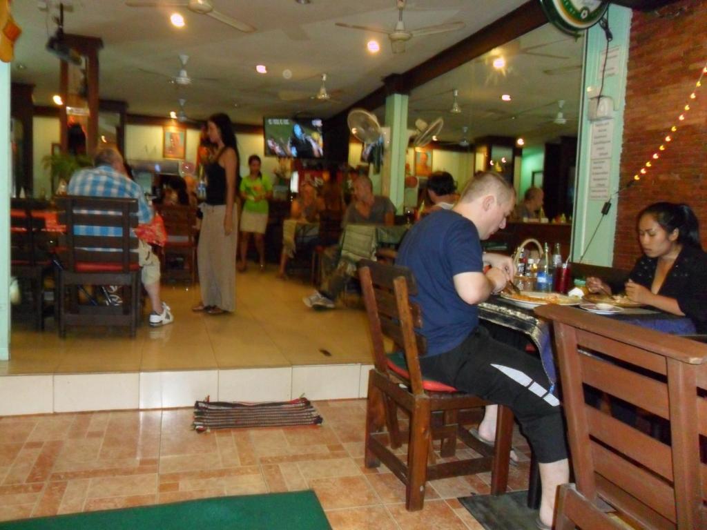 Malee Bar Aparthotel Pattaya