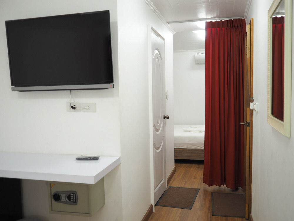Hotel P32