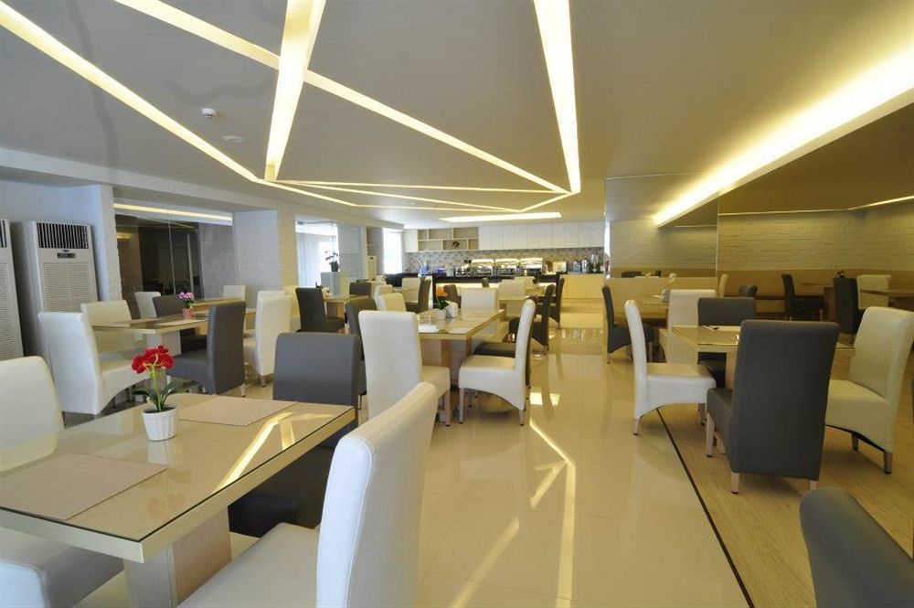 Resort The Ivory 3*