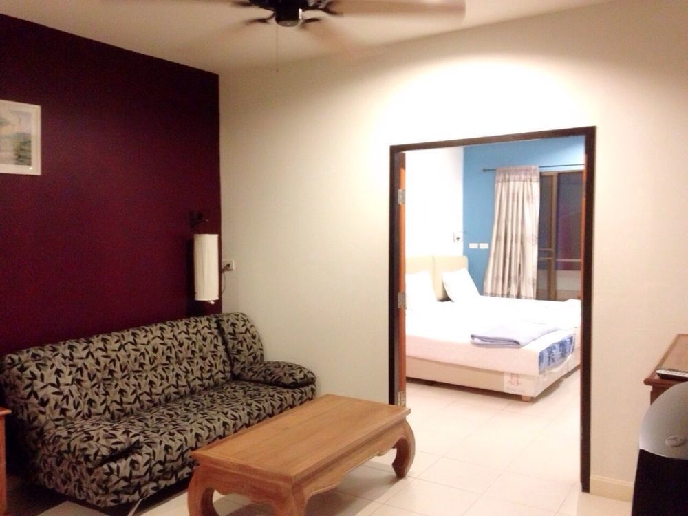 Hotel Jomtien All 2*