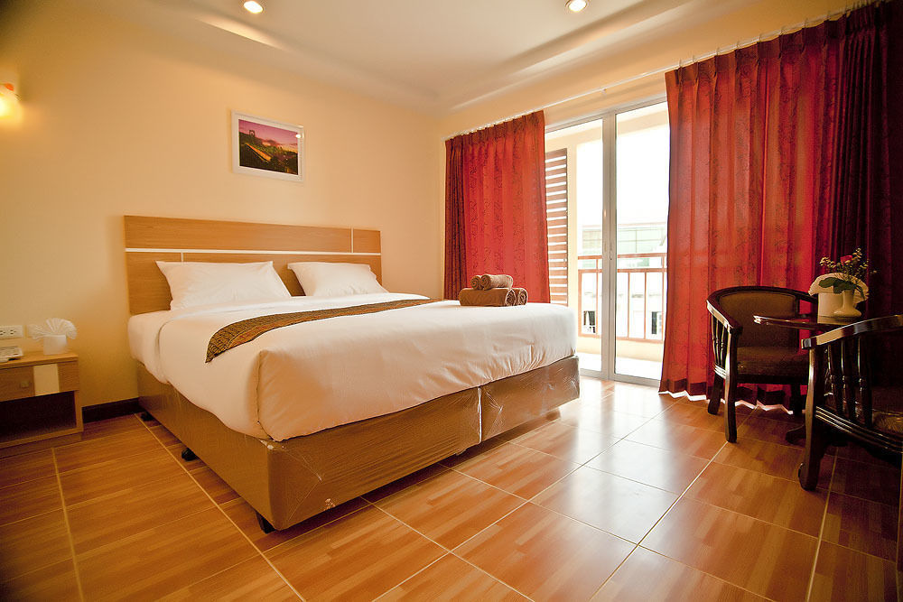 Iris Hotel Pattaya
