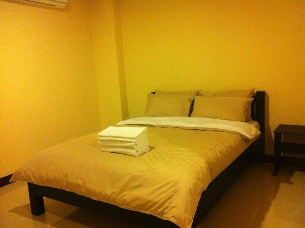 Suksan Hotel 2*
