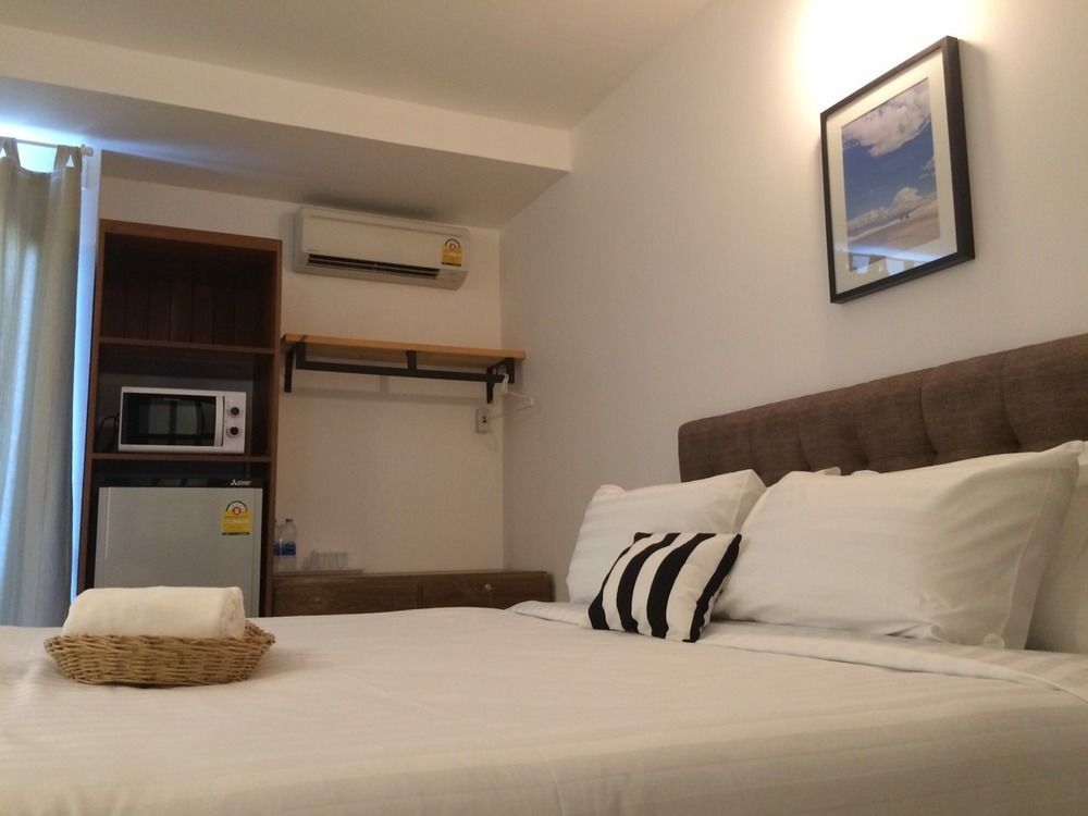 Hotel The Corner 3*