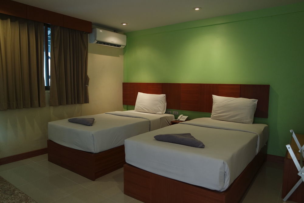 Hotel Twin Palms Pattaya, Sha Extra Certified 3*