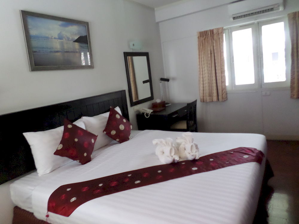 Hotel Nautical 3*