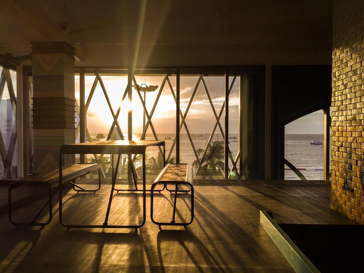 Nonze Capsule hotel Pattaya