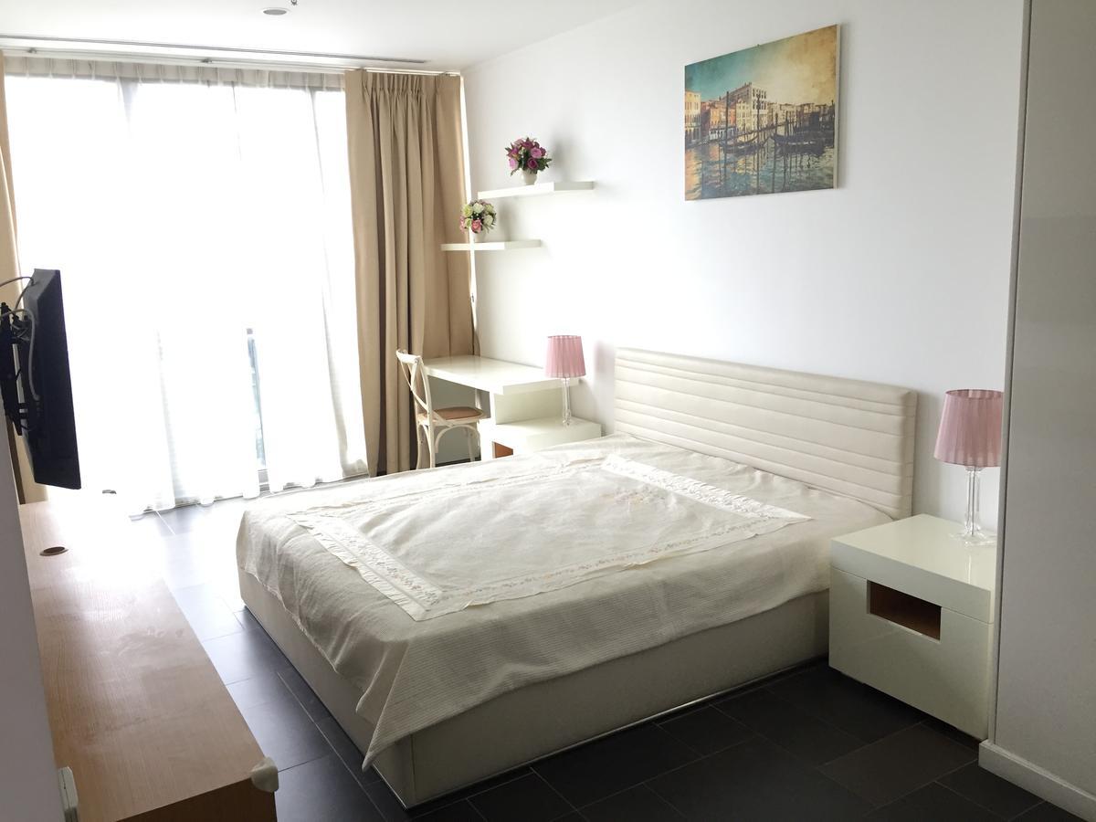 North Point Apartment