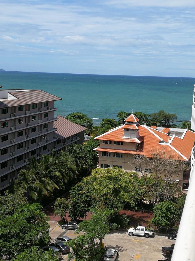 Apartment View Talay 5c