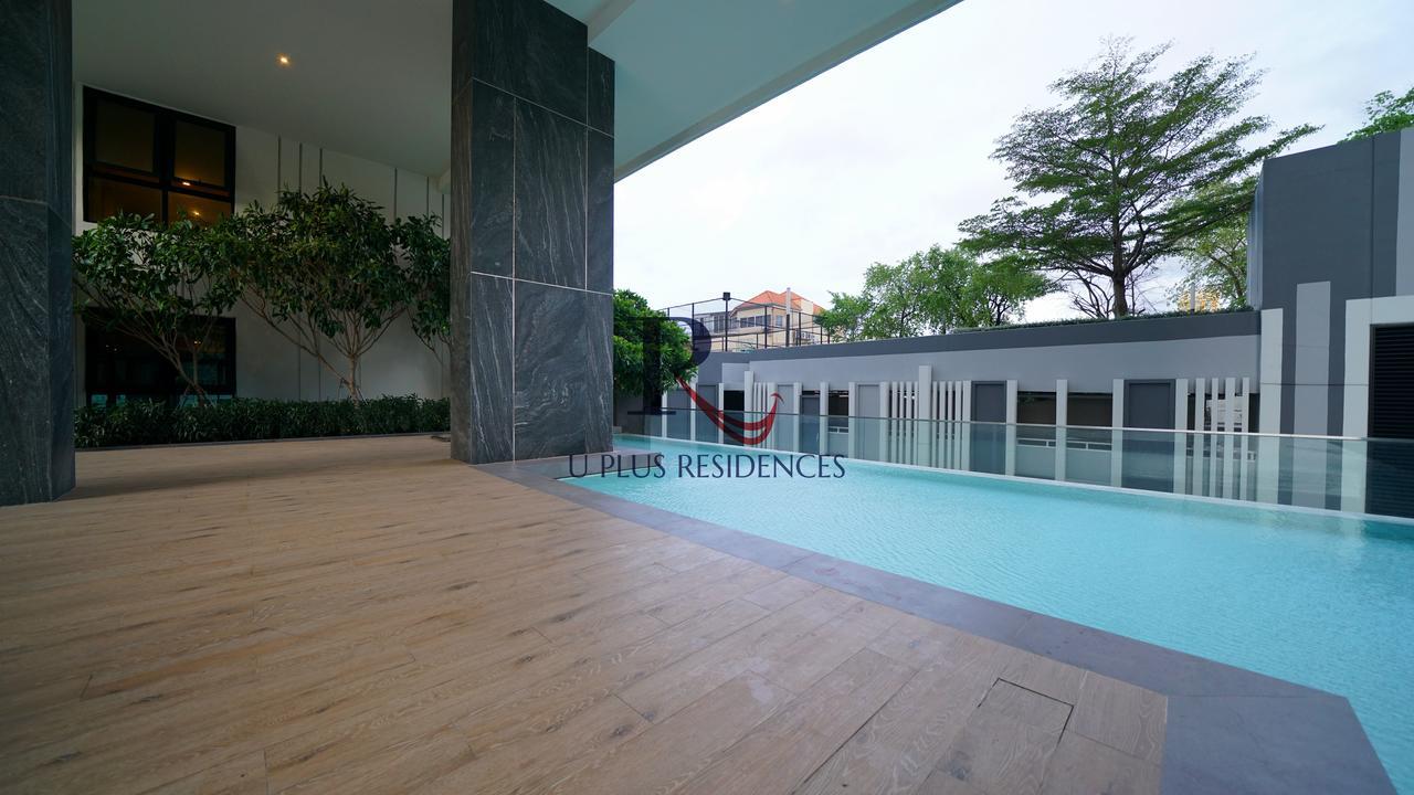 The Base * Pattaya
