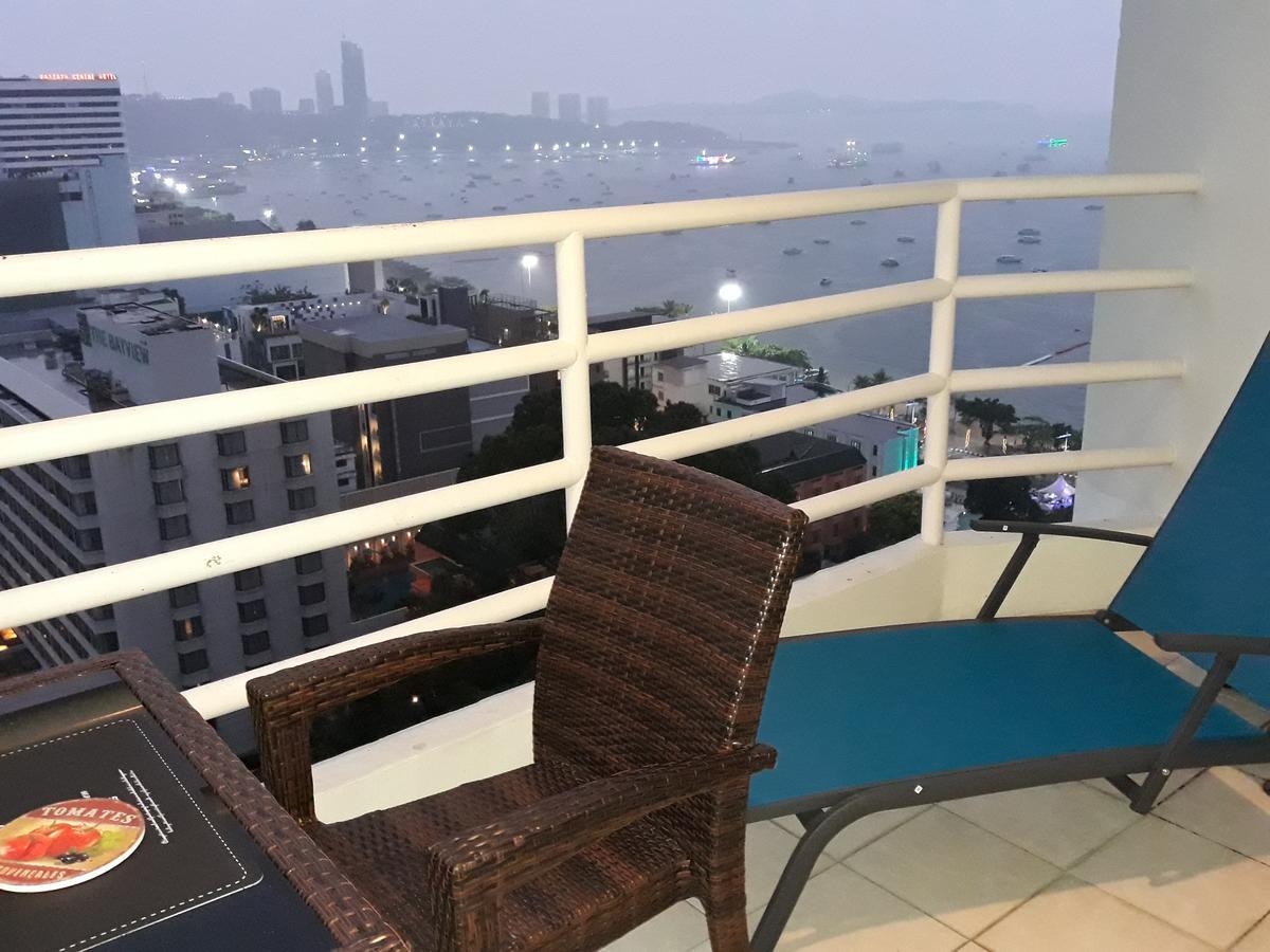 View Talay6 Apartment