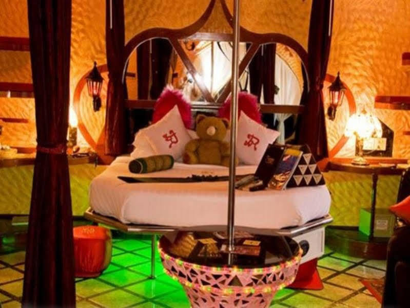Penthouse Hotel