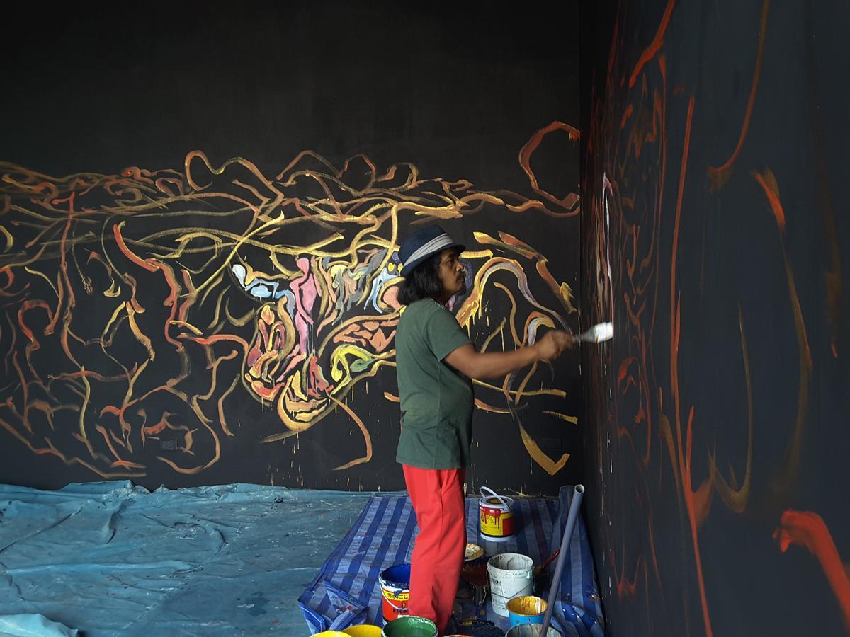 Bee Sleep & Nana Art Gallery * Pattaya