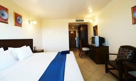 Cross Pratamnak Hotel