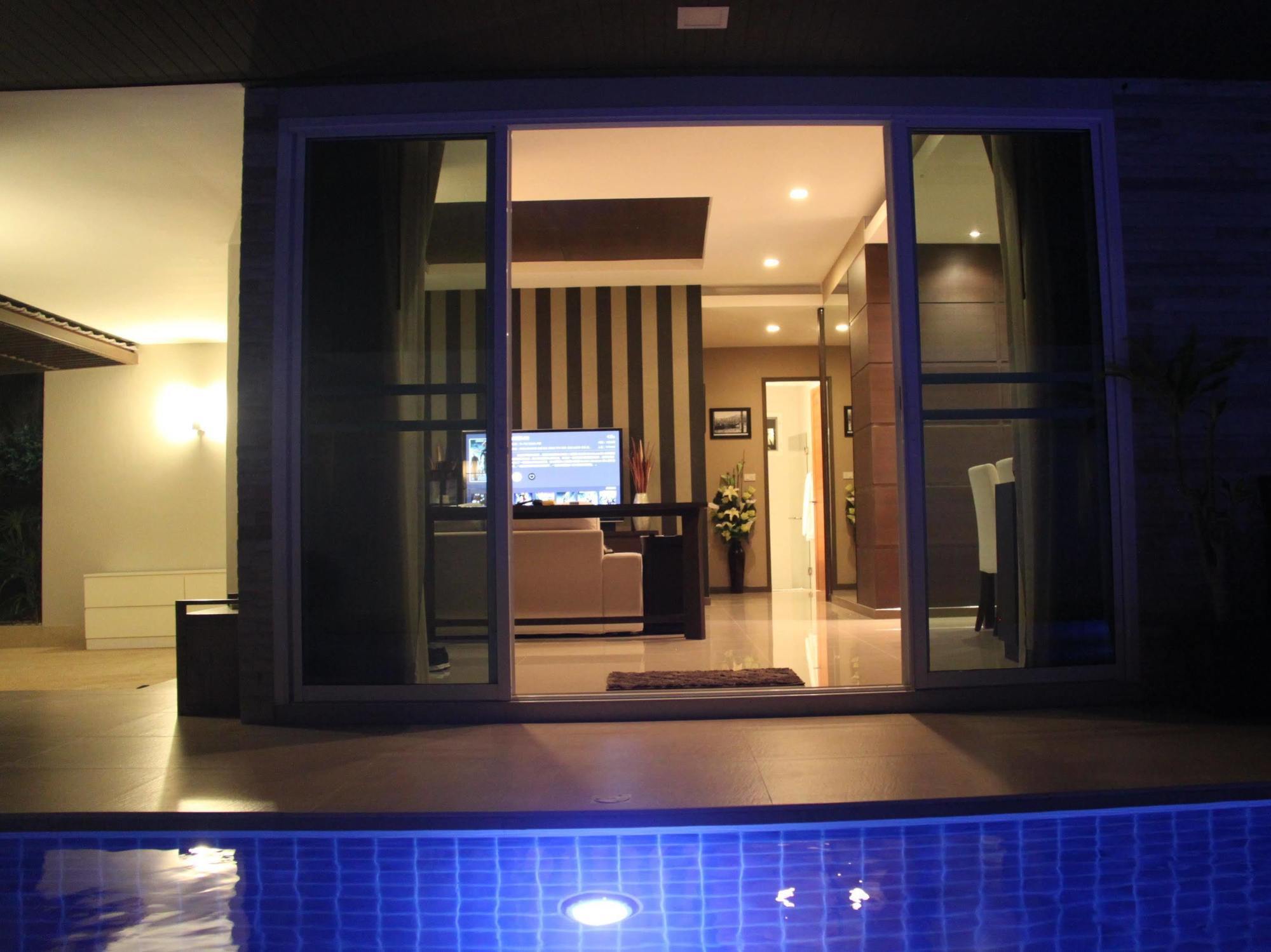 Villa The Ville Jomtien Pool Villa Pattaya