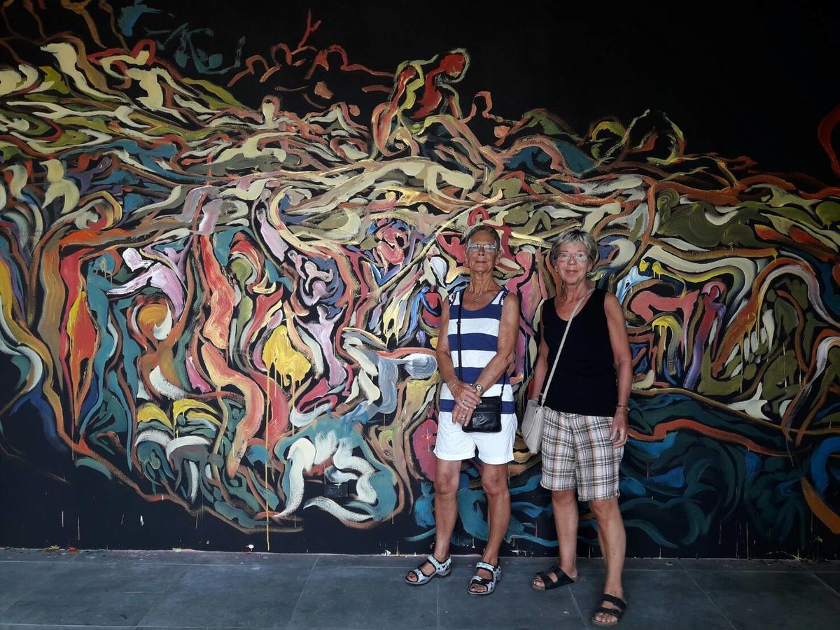 Hostel Bee Sleep & Nana Art Gallery Pattaya