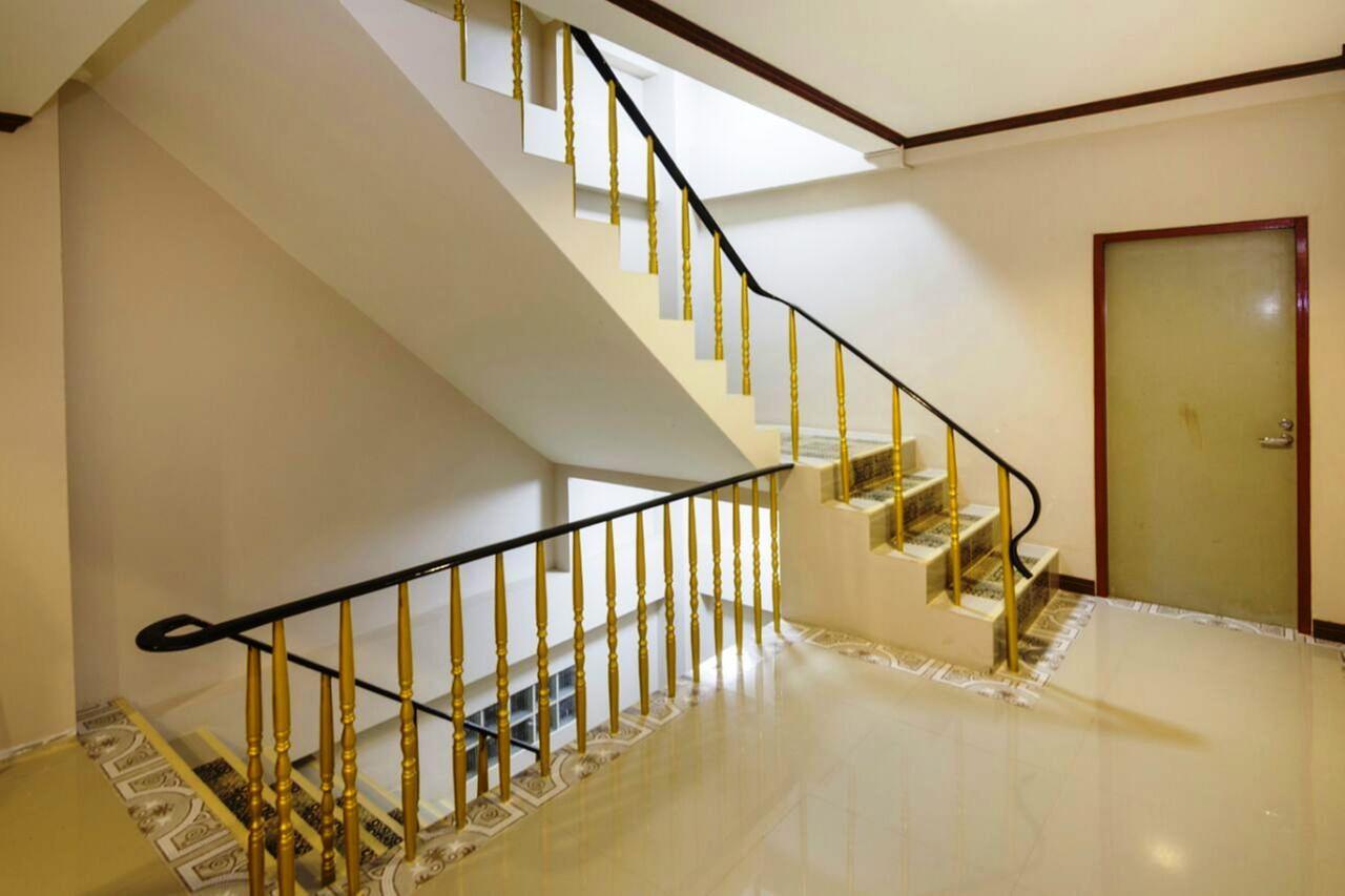 Hotel Avenue Residency 3*