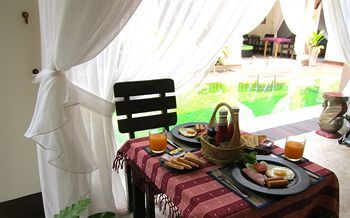 Devara Pool Hotel 3*