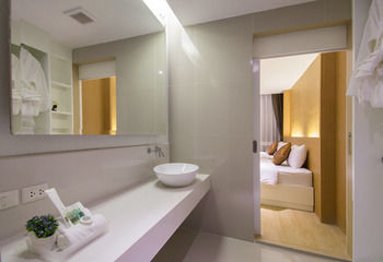 Hamilton Grand Apartment