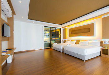 Hamilton Grand *