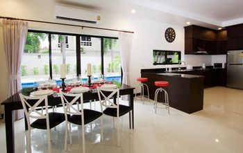 Villa Siam Pool Pattaya