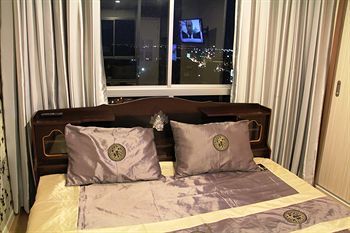 Hotel Lumpini Naklua Good Luck *