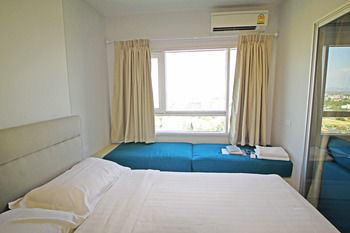 Apartment Centric Sea