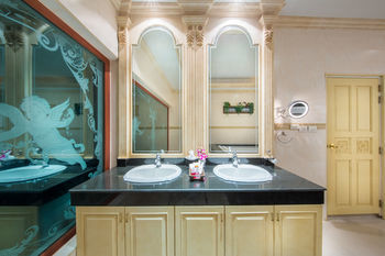 Villa Majestic Pool *