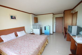 Chantorn Jomtien 1 2*
