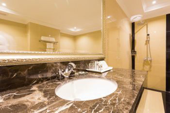 Crystal Hotel 5*