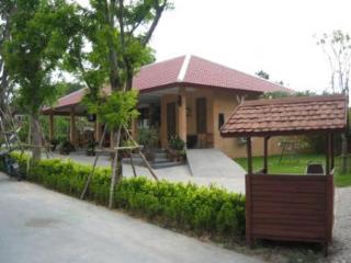 Thai Pura Hotel 3*