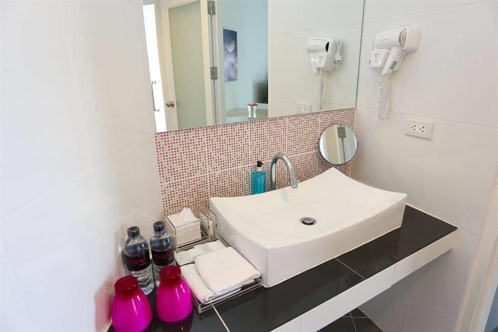 Glow Jomtien Beach Chaiyapreuk 3* Pattaya