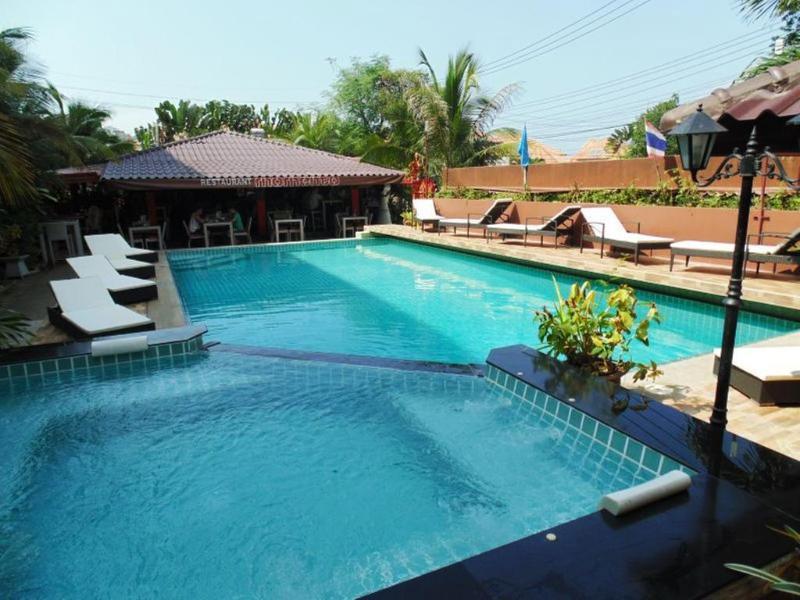 Cocco Hotel Pattaya