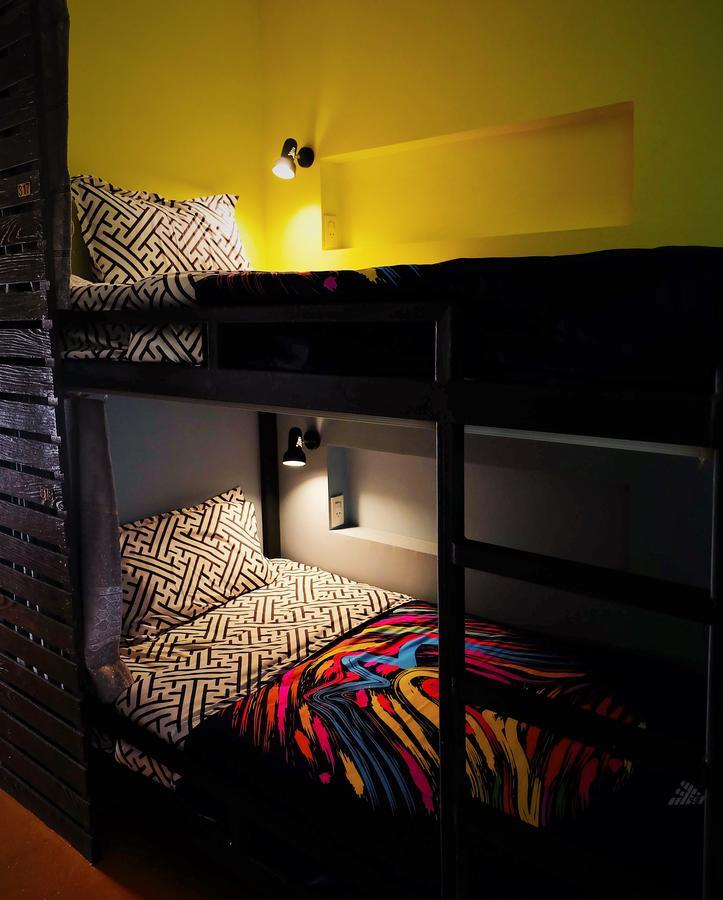 Hostel Qinglian Youth *