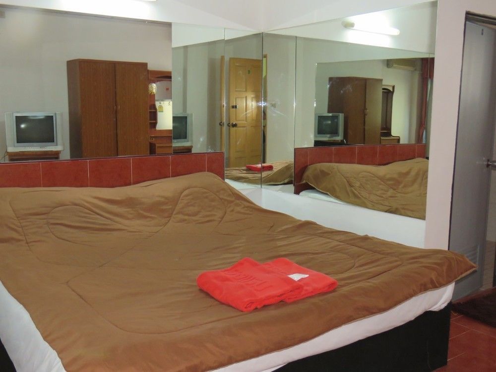 Hostel Malee And Restaurant *