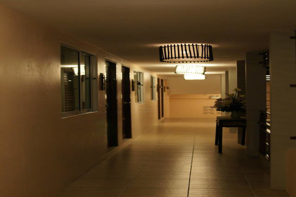 Hotel Vlike At 3*