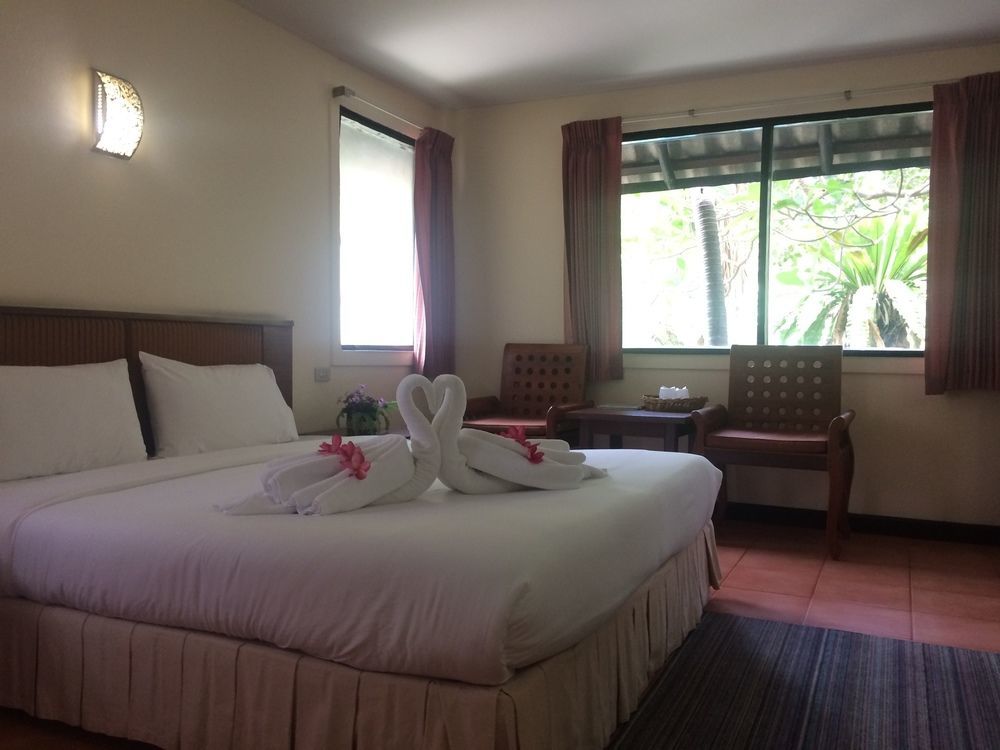 Hotel Let's Hyde & - Pool 4*